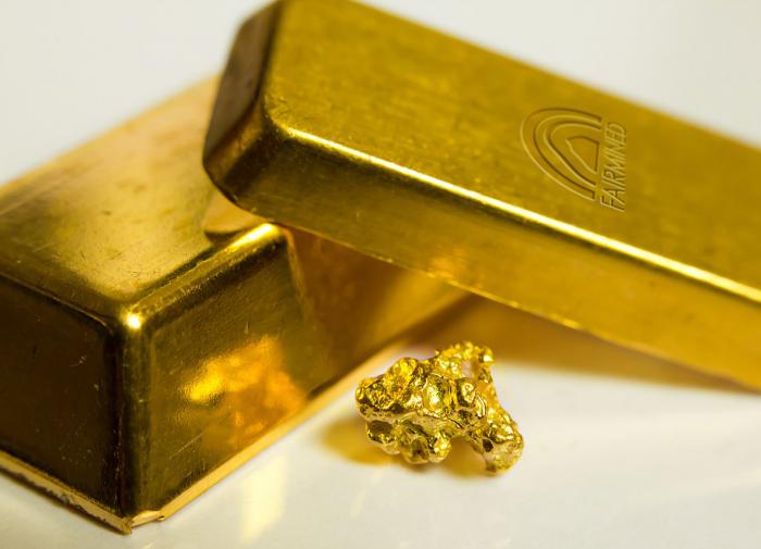 Странная новая форма золота существует в виде листа толщиной всего в один атом